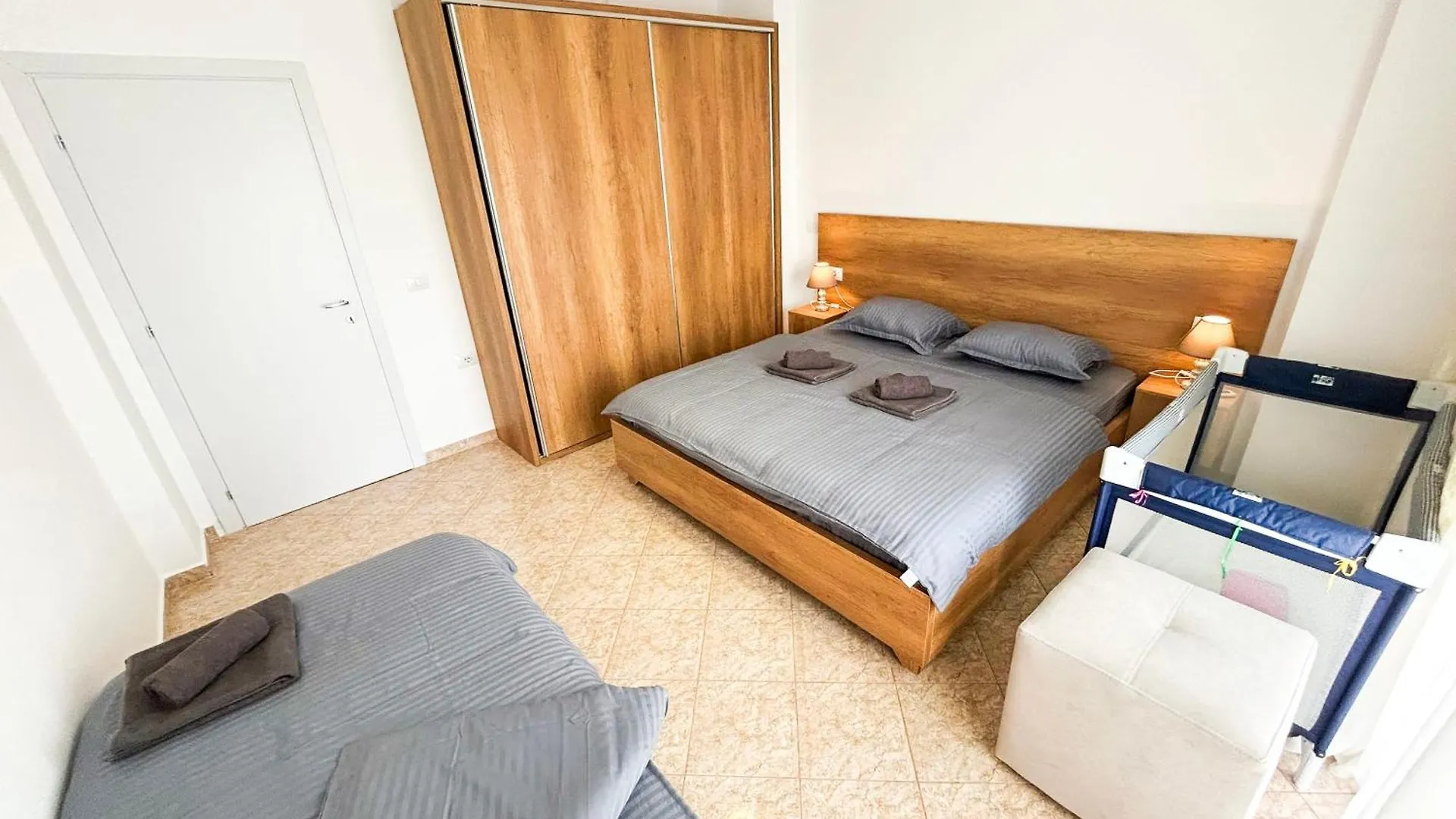 Sea View Apartment 860 Durres