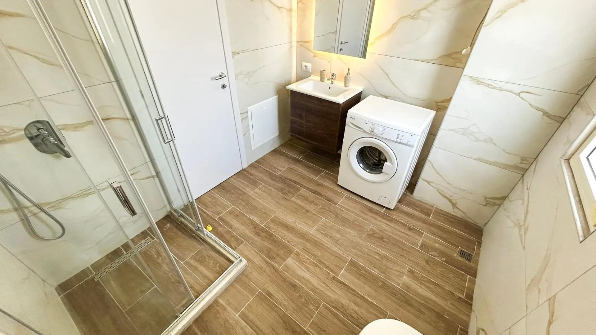 Sea View Apartment 860 Durres